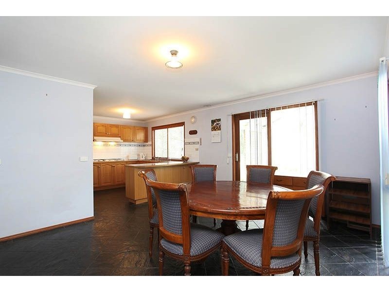 34 Homestead Drive, St Albans Park VIC 3219