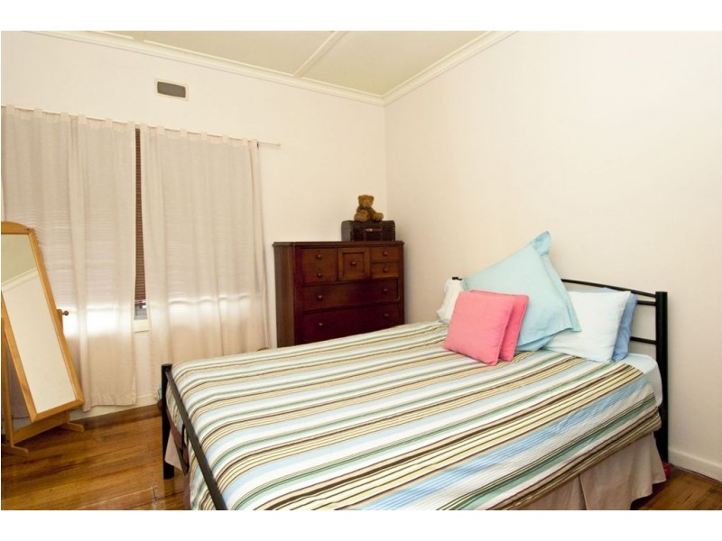 14 Bromley Street, East Geelong VIC 3219