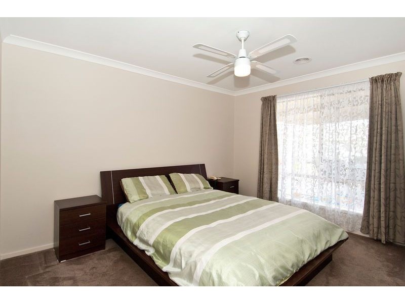 2 Zazzman Court, St Albans Park VIC 3219