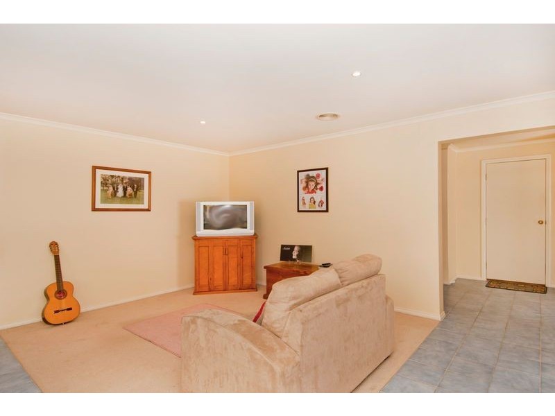 89 Homestead Drive, St Albans Park VIC 3219