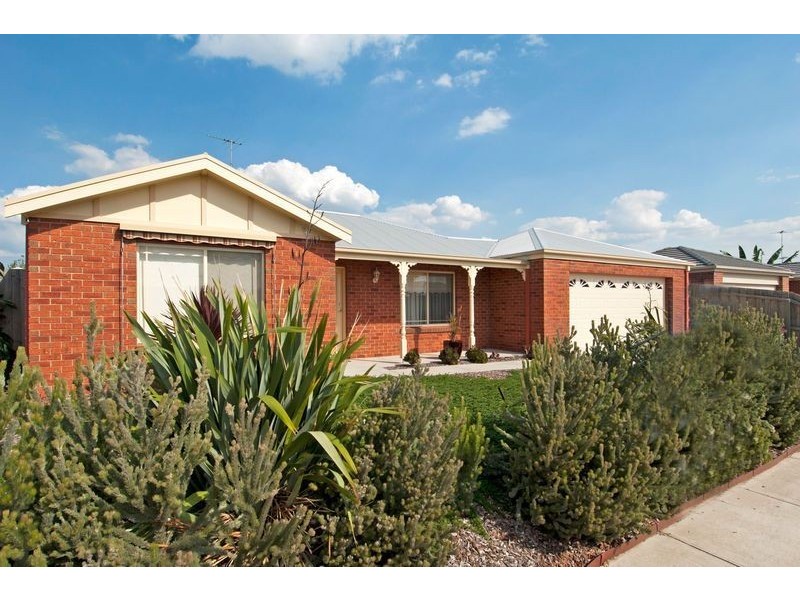 28 Newhaven Avenue, St Albans Park VIC 3219