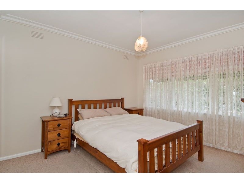 19 Breadalbane Street, Newcomb VIC 3219