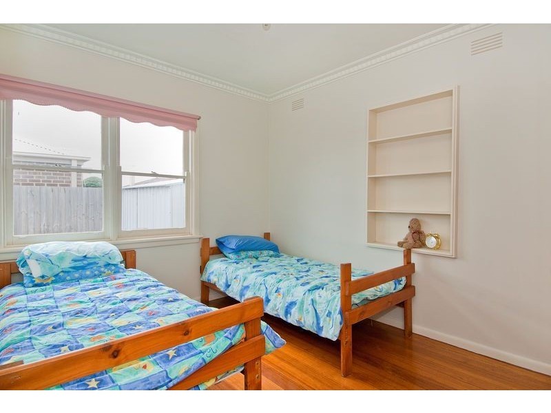 19 Breadalbane Street, Newcomb VIC 3219