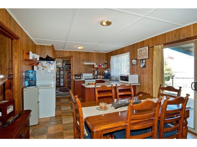 40 Orbit Drive, Whittington VIC 3219