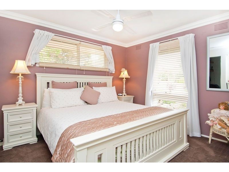 86 Simons Road, Leopold VIC 3224