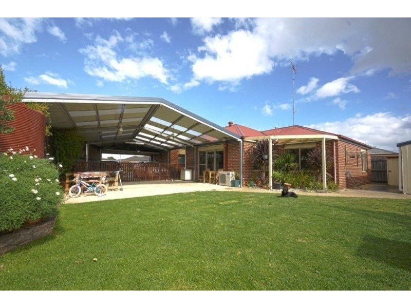 9 Manikato Court, St Albans Park VIC 3219