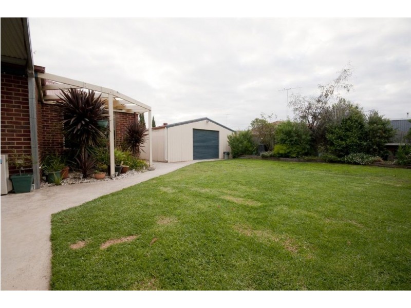 9 Manikato Court, St Albans Park VIC 3219