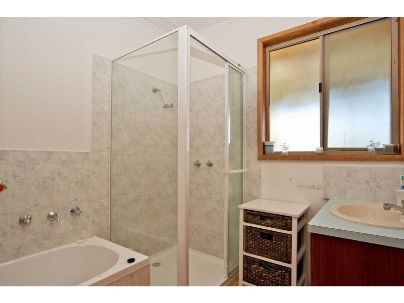 40 Orbit Drive, Whittington VIC 3219