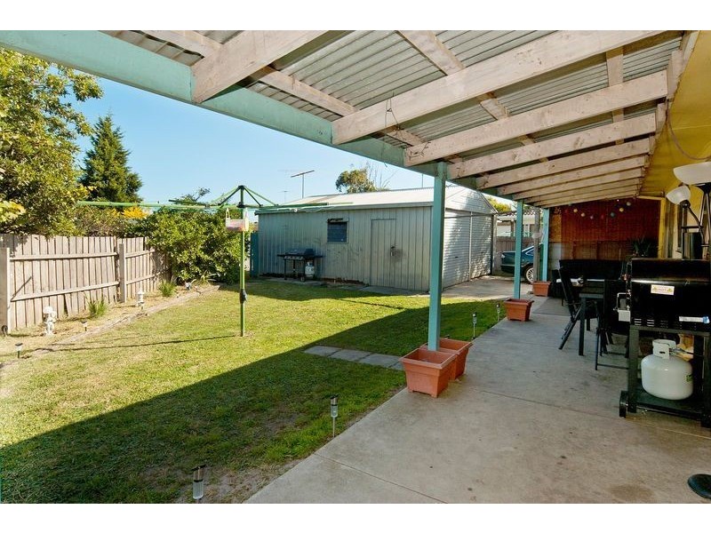 40 Orbit Drive, Whittington VIC 3219