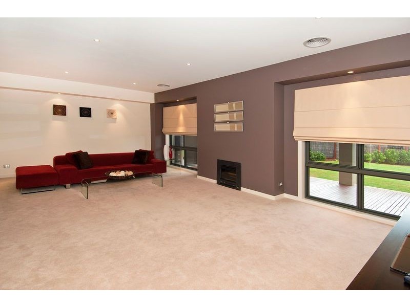 6 Waugh Court, Leopold VIC 3224