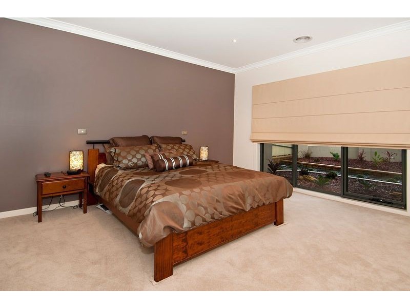 6 Waugh Court, Leopold VIC 3224