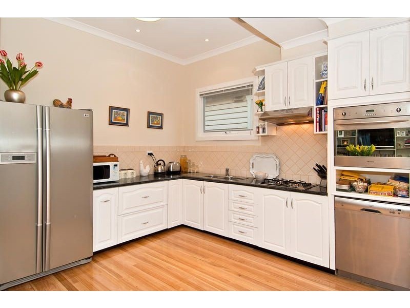 90 Elizabeth Street, Geelong West VIC 3218