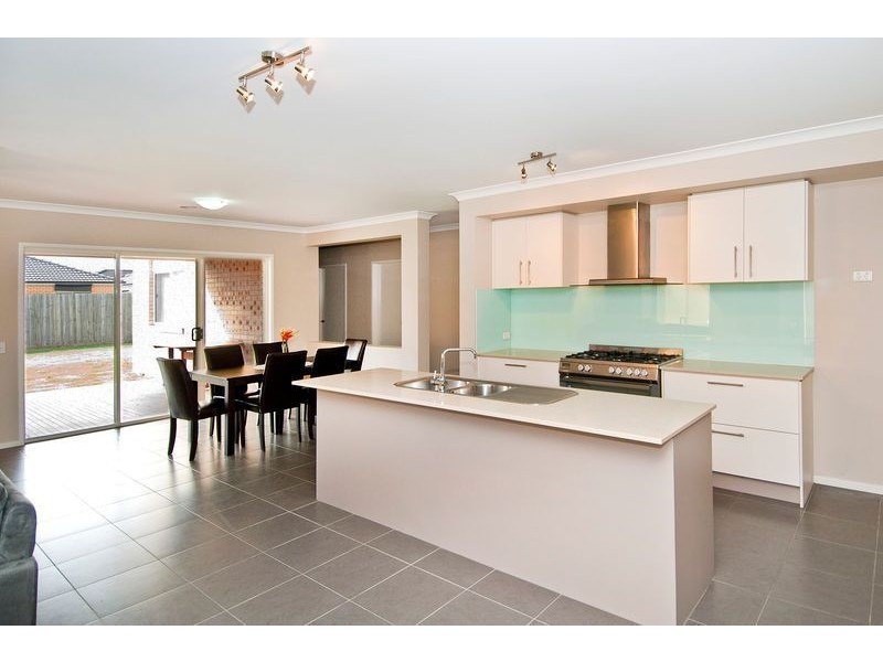 38 Hoddle Drive, Leopold VIC 3224