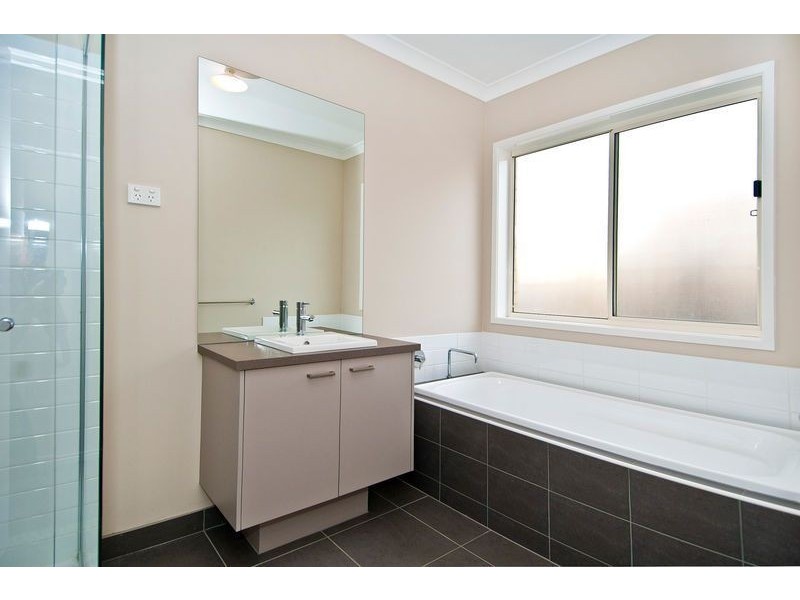 38 Hoddle Drive, Leopold VIC 3224