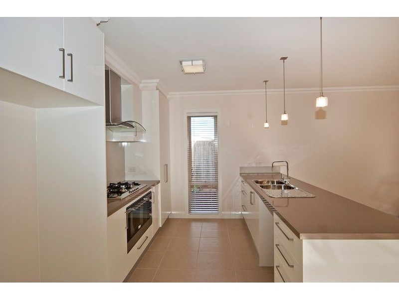 2/7 Mandela Court, St Albans Park VIC 3219