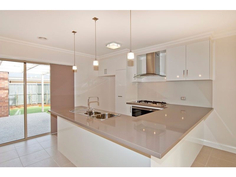 1/7 Mandela Court, St Albans Park VIC 3219