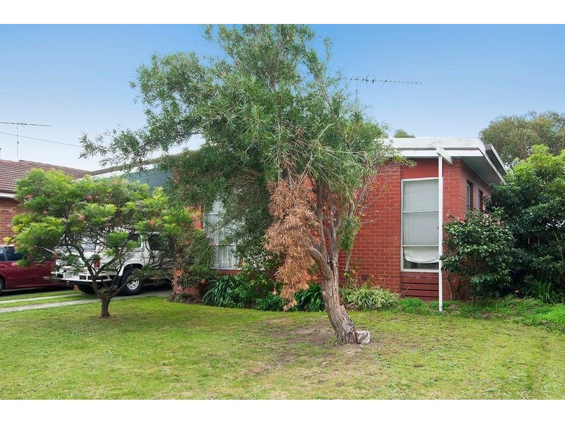 21 Veronica Avenue, Newcomb VIC 3219