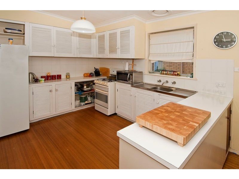 21 Veronica Avenue, Newcomb VIC 3219