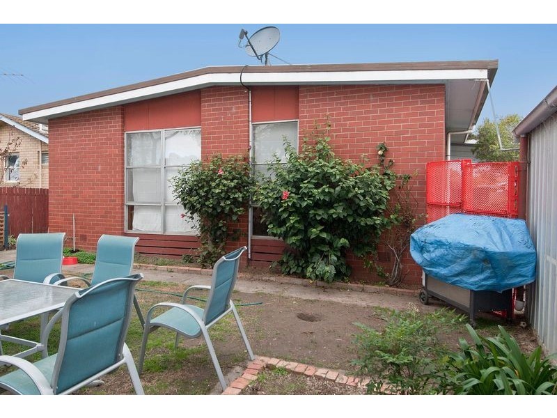 21 Veronica Avenue, Newcomb VIC 3219