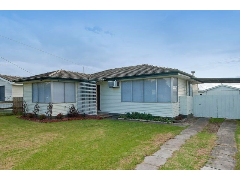 11 Lucas Street, Newcomb VIC 3219