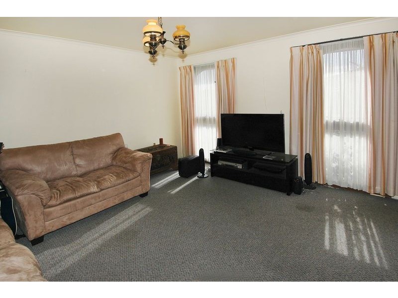 2/32 Elsvern Avenue, Belmont VIC 3216