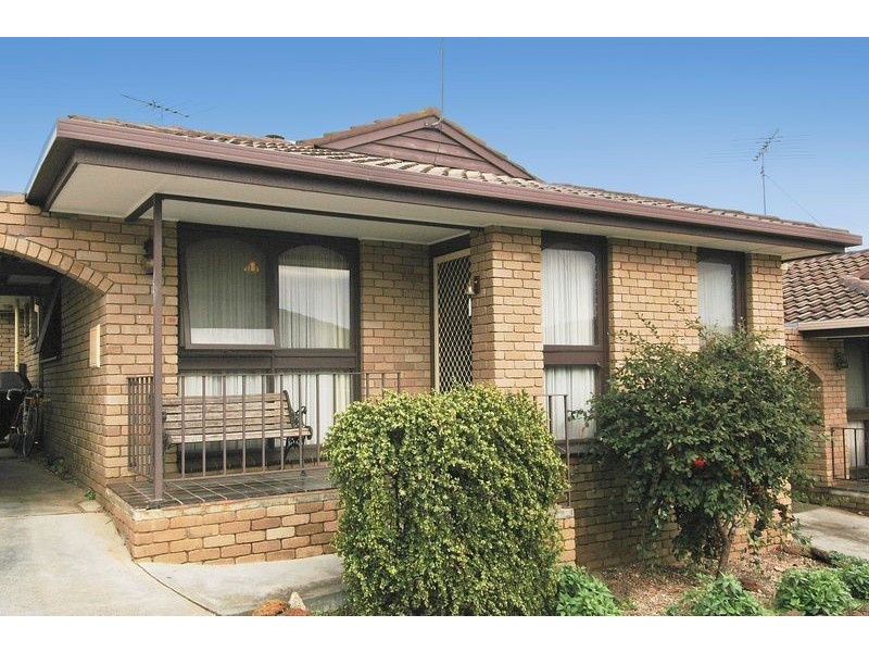 2/32 Elsvern Avenue, Belmont VIC 3216