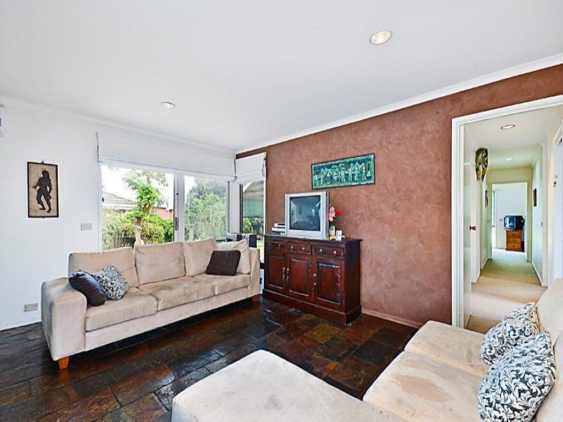 8 Kindale Court, Highton VIC 3216