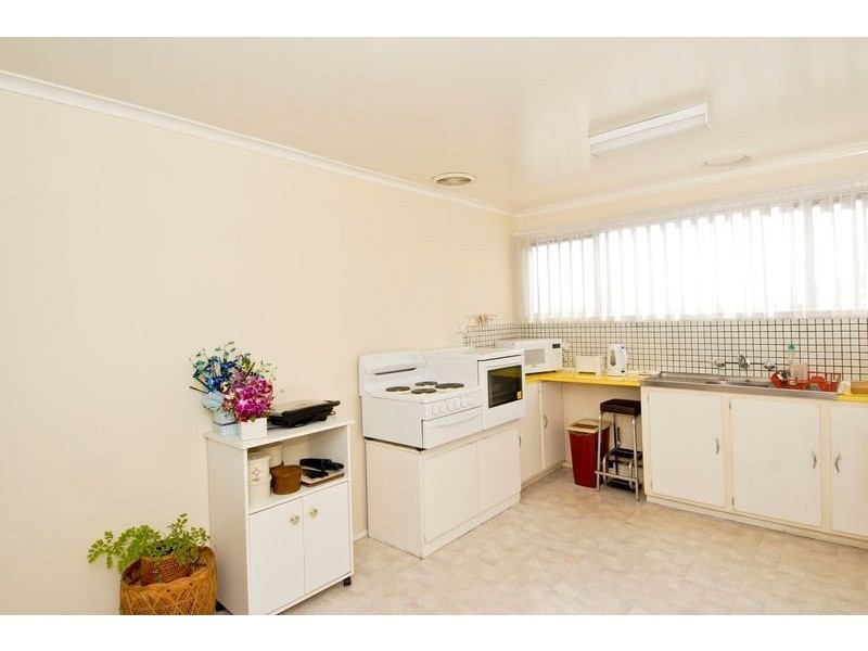 8 Richard Street, Newcomb VIC 3219