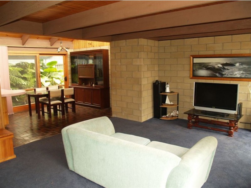 12 Tamala Avenue, Marshall VIC 3216