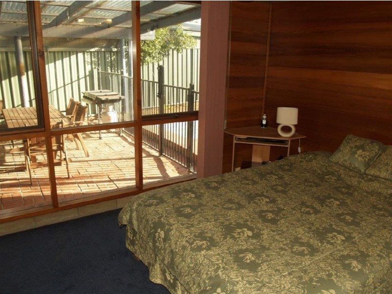 12 Tamala Avenue, Marshall VIC 3216