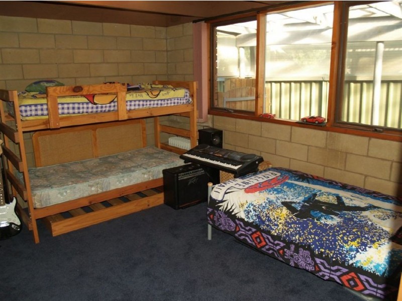 12 Tamala Avenue, Marshall VIC 3216