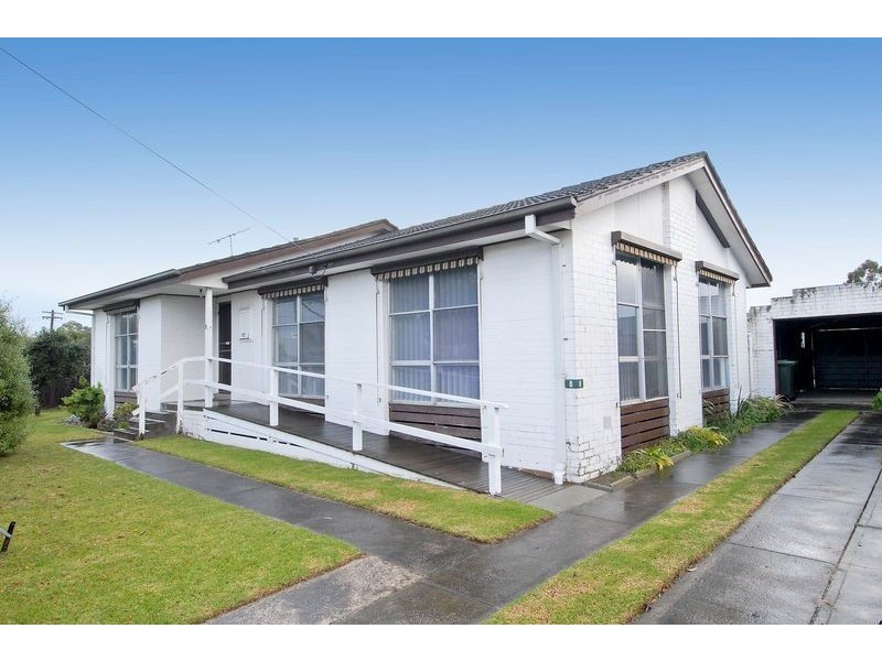 8 Richard Street, Newcomb VIC 3219