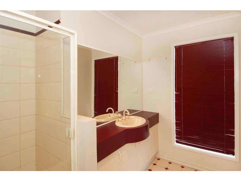 9 Templeton Court, St Albans Park VIC 3219