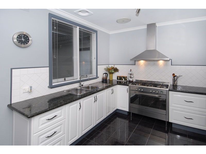 49 Libau Avenue, Bell Park VIC 3215