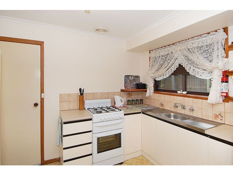 127 Solar Drive, Whittington VIC 3219