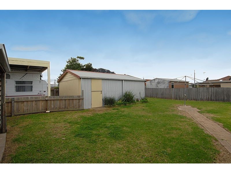 127 Solar Drive, Whittington VIC 3219