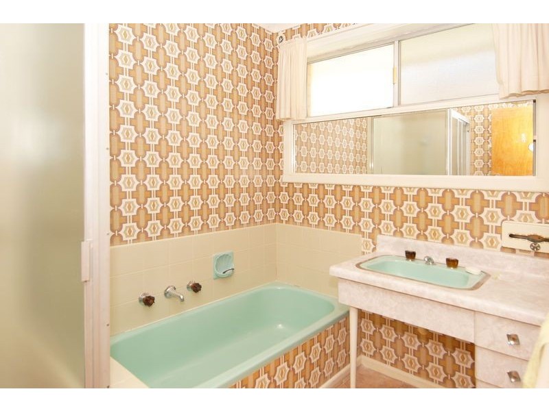 825 Bellerine Highway, Leopold VIC 3224