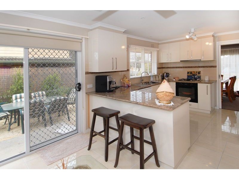 4 Springside Drive, Grovedale VIC 3216