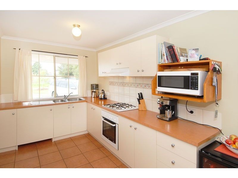 6 Taminga Mews, St Albans Park VIC 3219