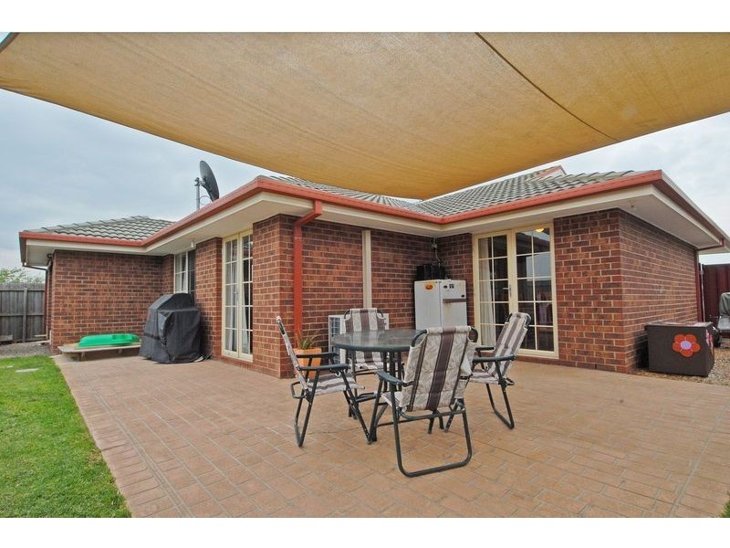 6 Taminga Mews, St Albans Park VIC 3219