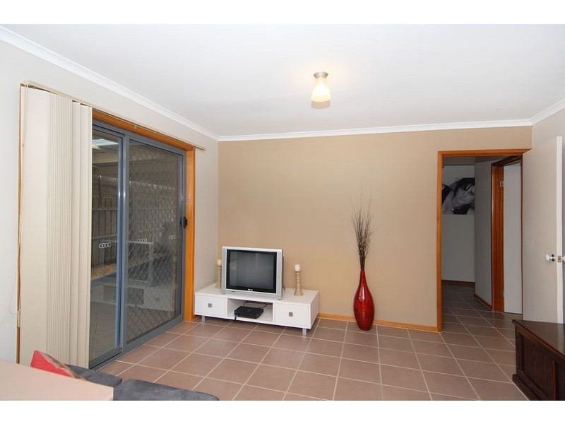 6 Garnfield Place, St Albans Park VIC 3219