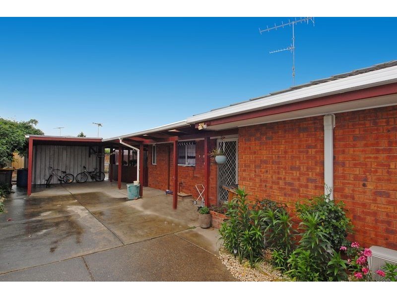 299 Wilsons Road, St Albans Park VIC 3219