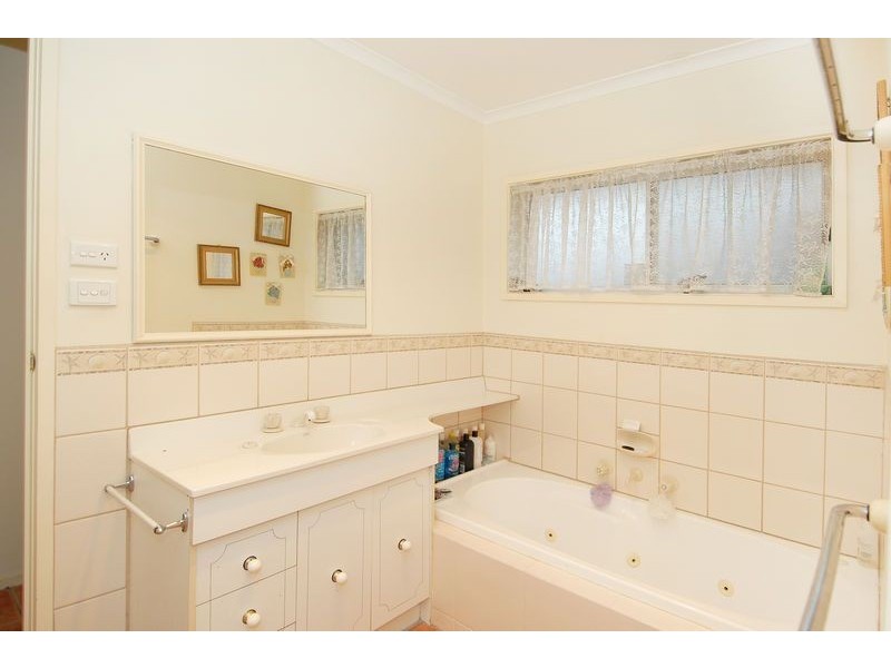 299 Wilsons Road, St Albans Park VIC 3219