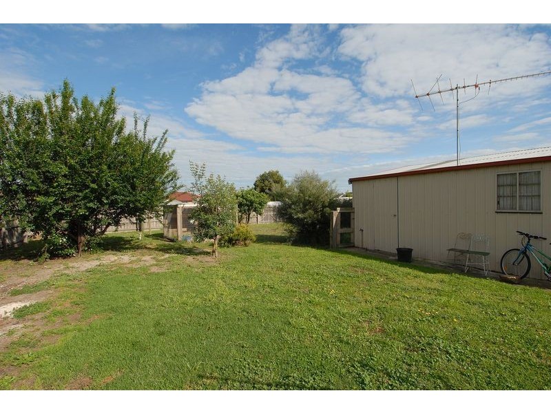 40 Helms Street, Newcomb VIC 3219