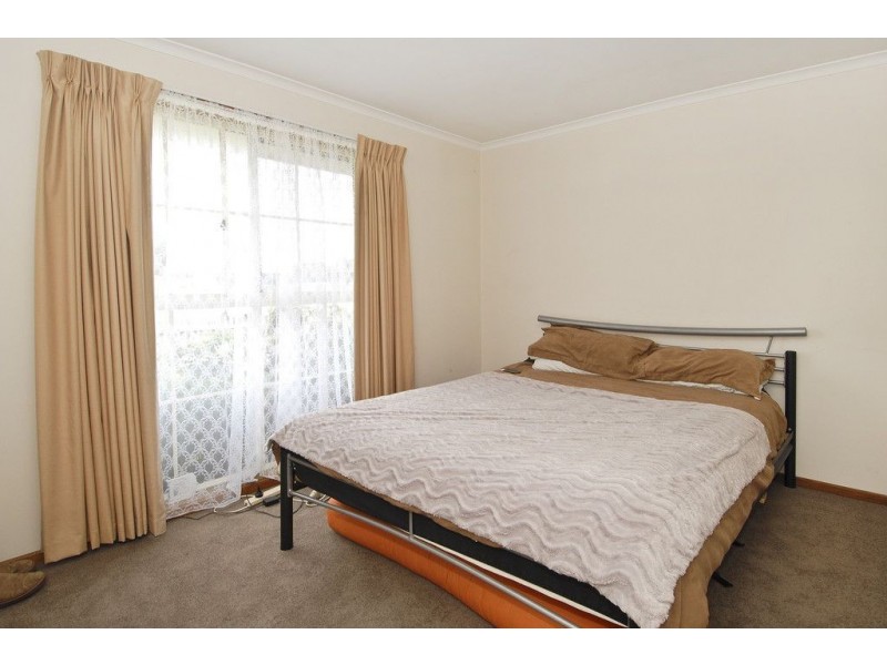 1/115 Solar Drive, Whittington VIC 3219