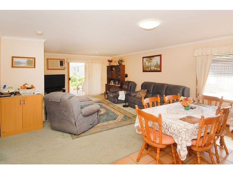 21 Meadenhall Drive, St Albans Park VIC 3219