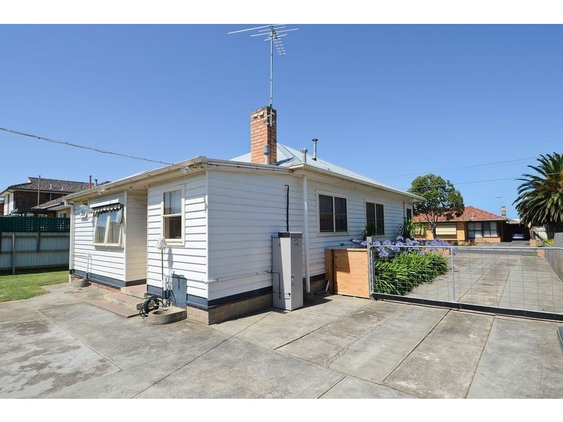 67 Walsgott Street, North Geelong VIC 3215