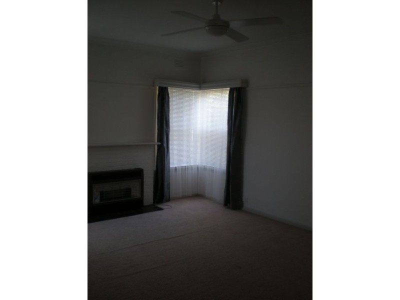 64 Vines Road, Hamlyn Heights VIC 3215