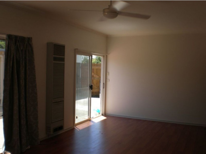 64 Vines Road, Hamlyn Heights VIC 3215