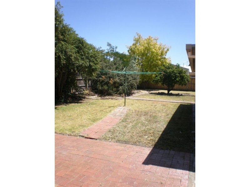 64 Vines Road, Hamlyn Heights VIC 3215